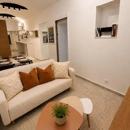 Apartamento Renovated Cozy Haven - Old Town And